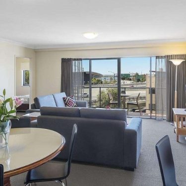 Perth Three- Bedroom Apartment Team travel